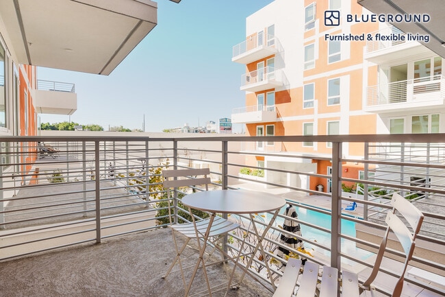 Foto del edificio - 11600 Santa Monica Blvd