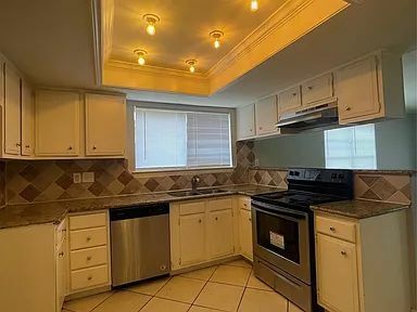 Building Photo - 7622 Bubbling Spring Ln