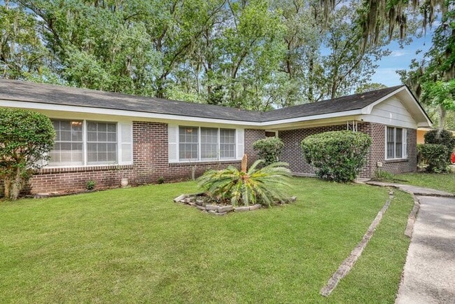 Building Photo - 12473 Northwood Rd