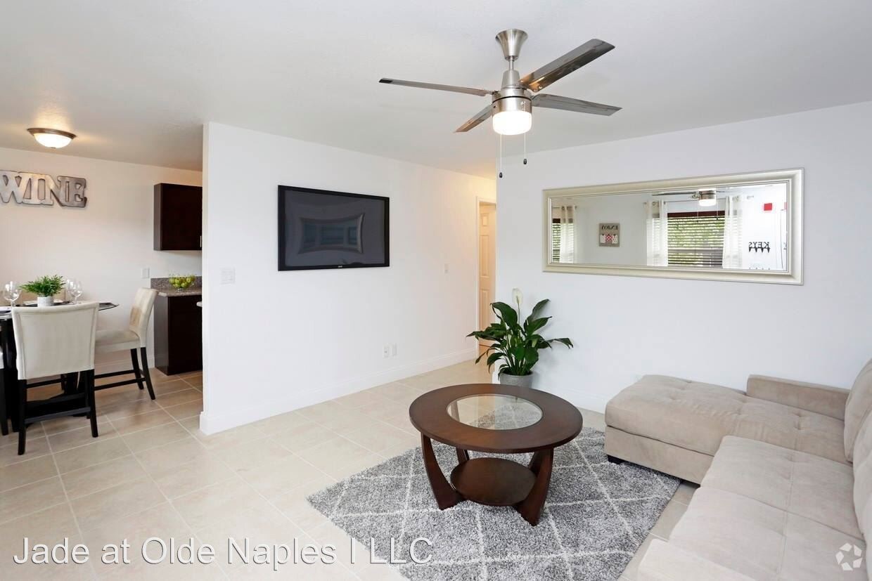 Foto principal - 450 11th Ave S