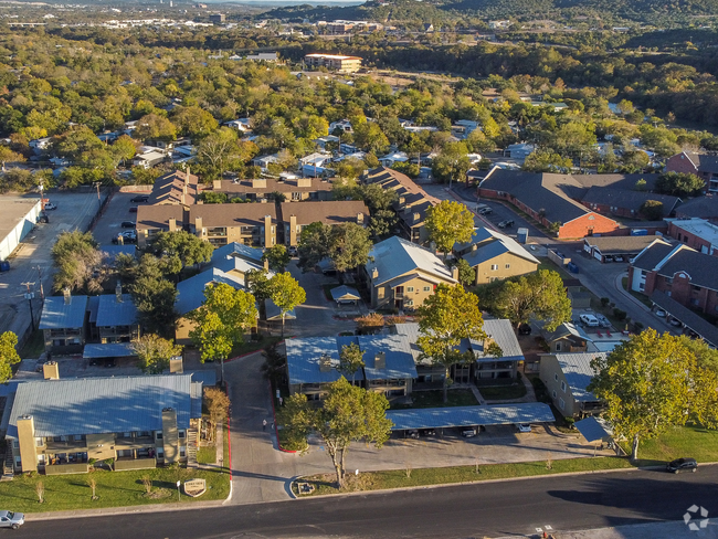 Lakeside Apartment Homes - Lakeside