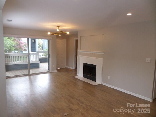 Building Photo - 424 Mather Green Ave