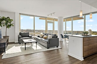 Building Photo - 1751 Pinnacle Dr