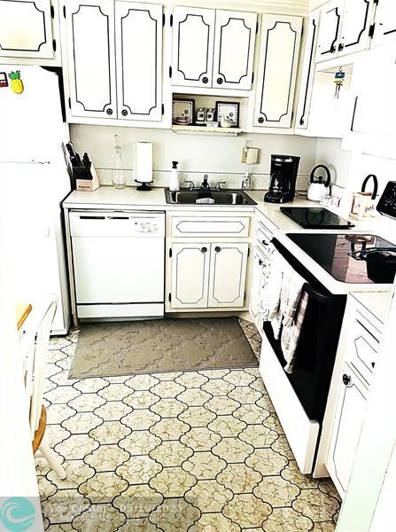 Foto del edificio - 2200 Park Ln