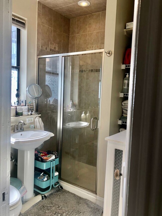 Building Photo - Fenway 1bed / 1bath available September 1st 2026 $3200