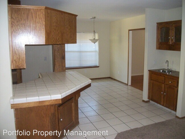 Foto del edificio - 3 br, 2 bath House - 9512 HEMINGWAY PL