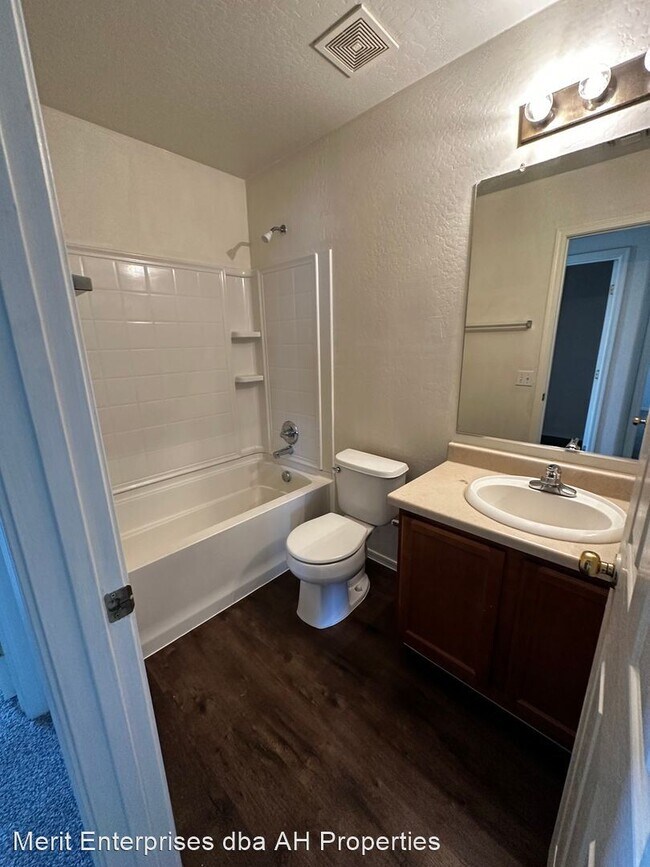 Building Photo - 3 br, 2.5 bath House - 6331 W FAWN DR