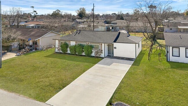 Foto del edificio - 2126 Hillshire Dr