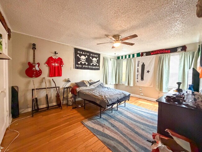 Foto del edificio - 2710 32nd St