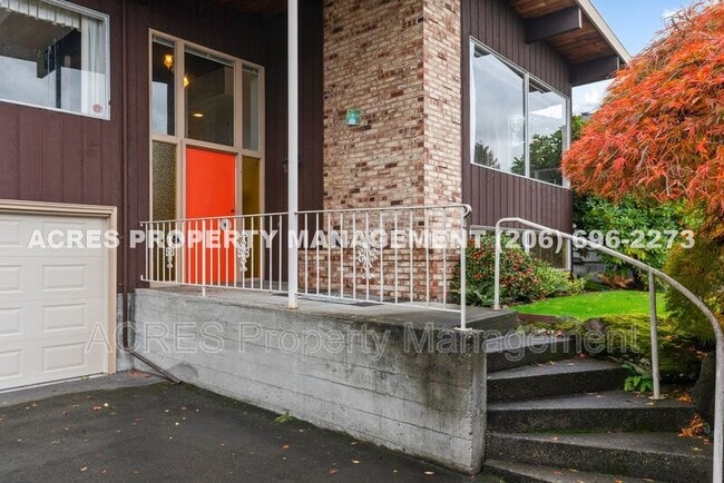 Building Photo - 7617 S Lakeridge Dr