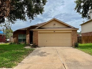 Building Photo - 9803 Hallmark Ln