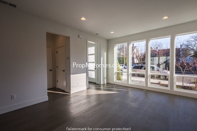 Foto del edificio - 4345 N Haight Ave