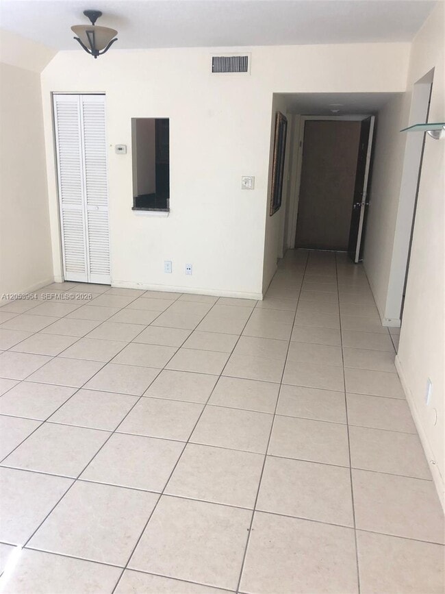 Foto del edificio - 11252 Royal Palm Blvd