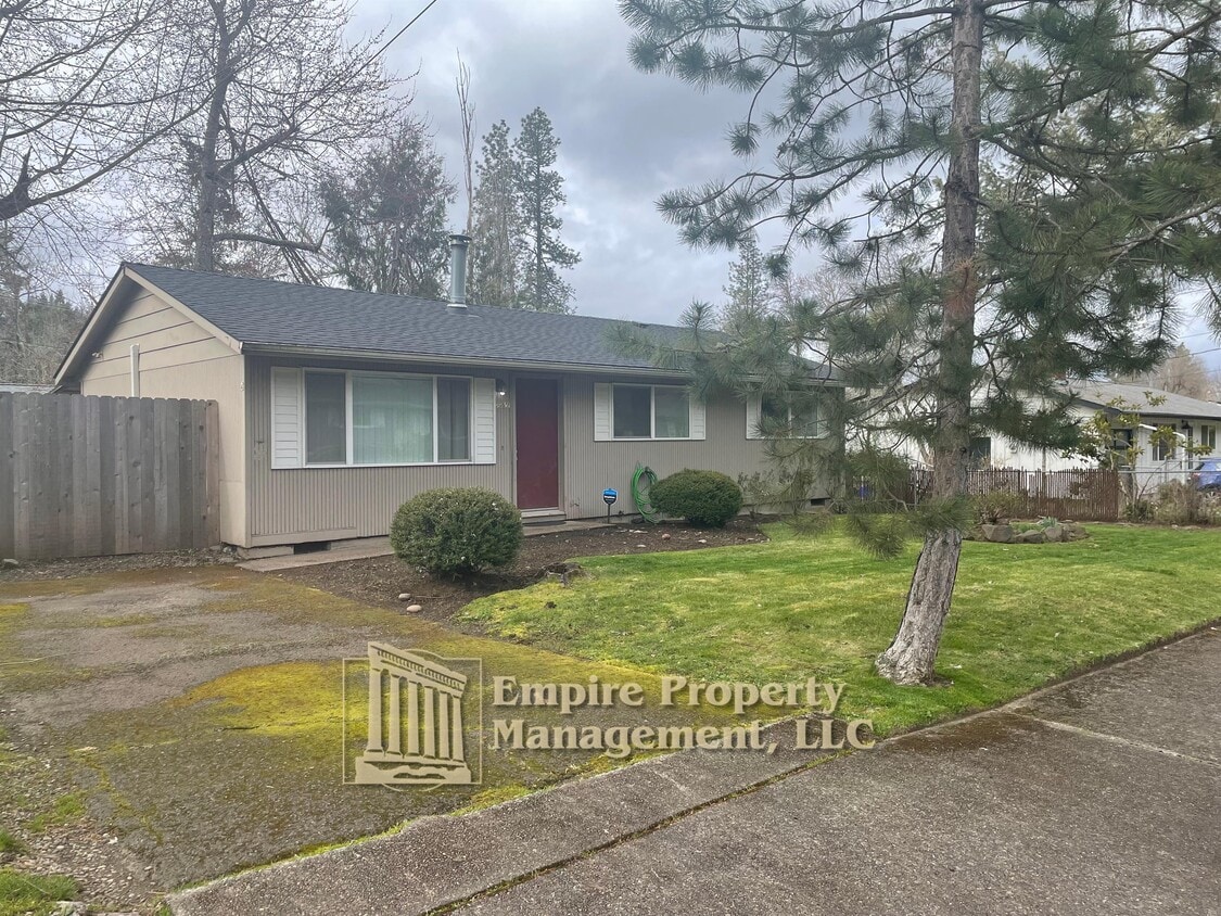 Photo - 4830 Center Way (Eugene, OR)