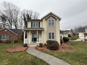 Building Photo - 928 Heatherstone Dr