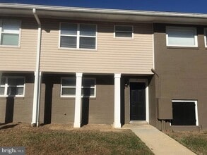 Building Photo - 2050 Nike Dr