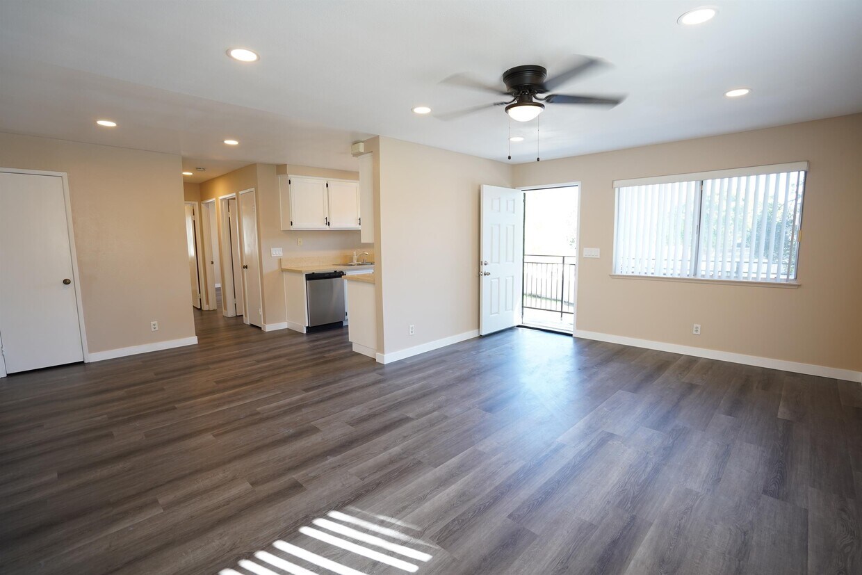 Foto principal - 2690 Anchor Ave