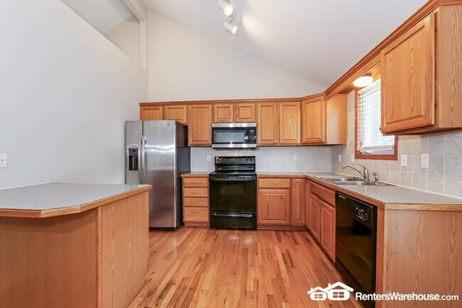 Foto del edificio - Northland Beauty For Rent!