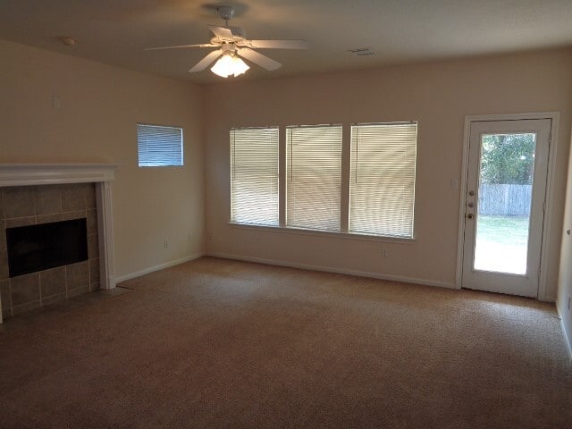 Building Photo - 205 Maple Ln