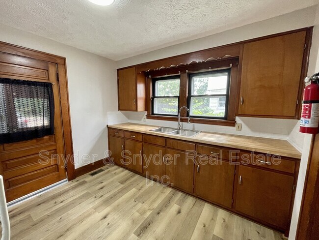 Foto del edificio - 141-141 Wadsworth Ave