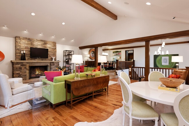 Foto del edificio - 207 N 2nd St