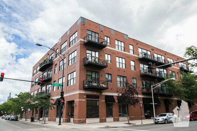 Building Photo - 1 S Leavitt St