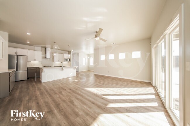 Foto del edificio - 504 NW 183rd St