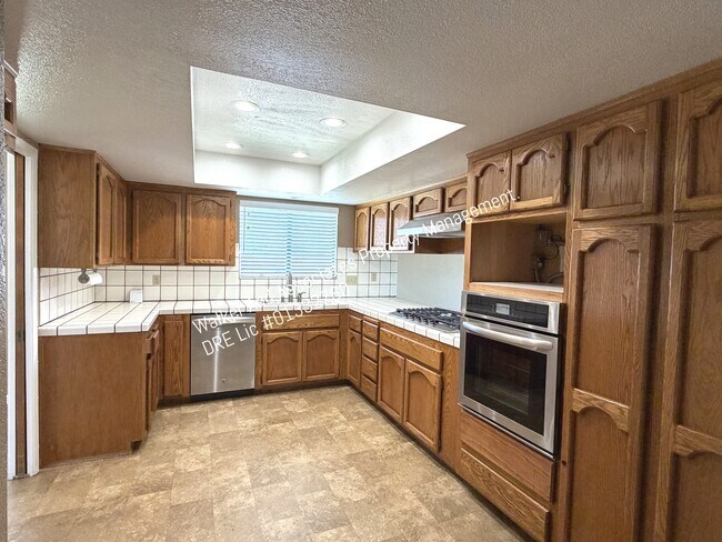 Foto del edificio - 622 Farrell Dr