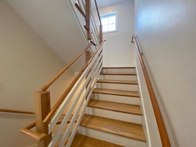 Building Photo - 206 Waterman St