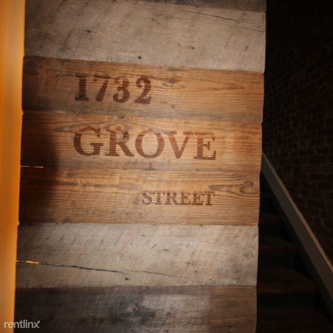 Building Photo - 1732 Grove St