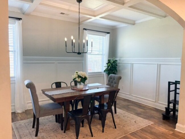 Foto del edificio - Stunning 4BR + Bonus Room Home Near Oaklan...