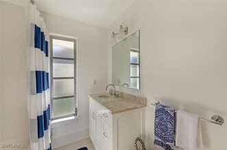 Building Photo - 239 Torrey Pines Point