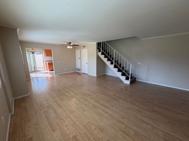 Foto del edificio - 941 Pinyon Ct