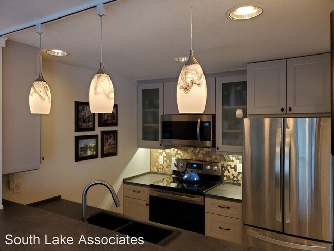 Foto del edificio - 3890 Whitman Ave N