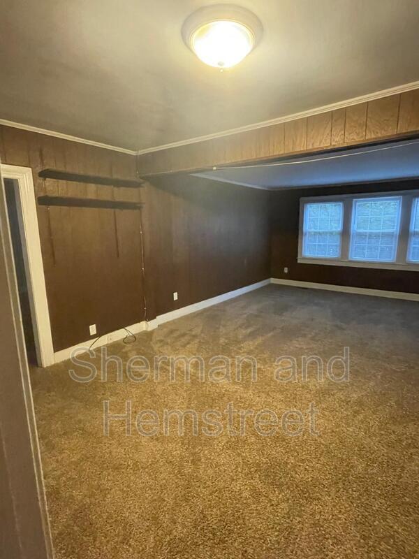 Foto del edificio - 3107 Lake Forest Dr