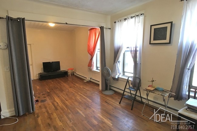 Building Photo - 510 73rd St