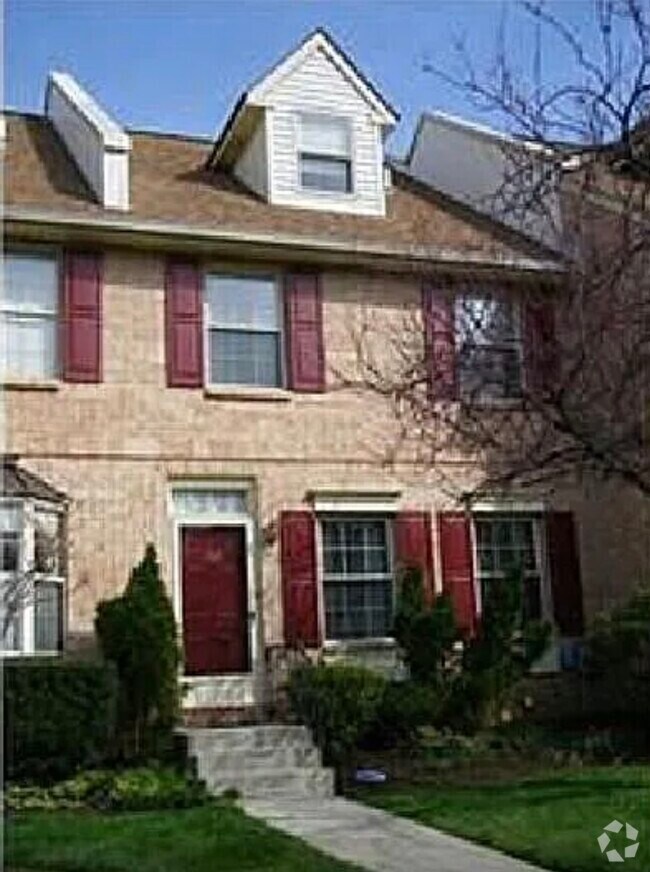 The Reserve at Penn Crossing Apartments for Rent with Utilities