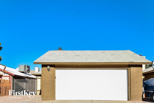 Building Photo - 77 Parrish Ln