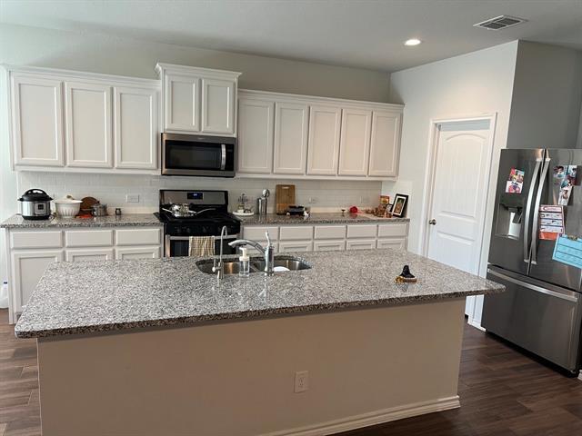 Foto del edificio - 1732 Emilia Dr