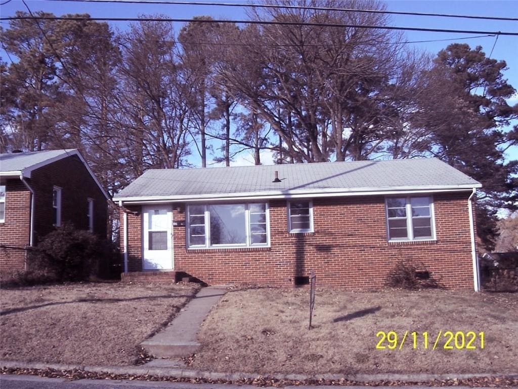 106 Hargrave Ave, Colonial Heights, VA 23834 House for Rent in