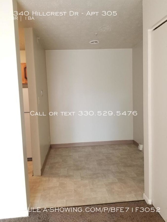 Building Photo - 1340 Hillcrest Dr