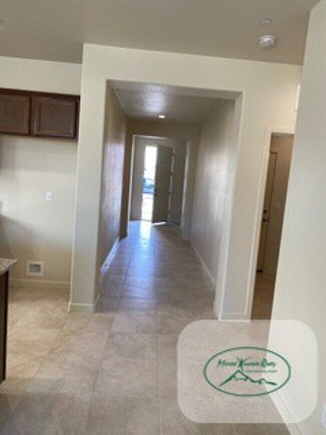 Building Photo - 4 br, 3 bath House - 4427 Pickworth Court