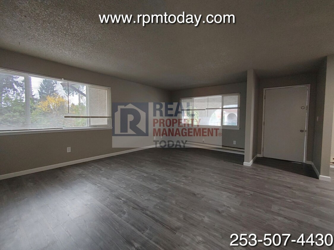 Primary Photo - Fully Remodeled 2 Bedroom!