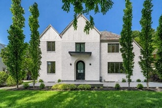 59 Fresh Pond Ln