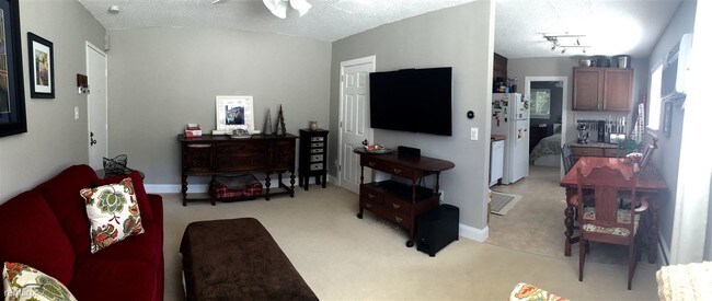 Foto del edificio - 3947 Dennison Ave