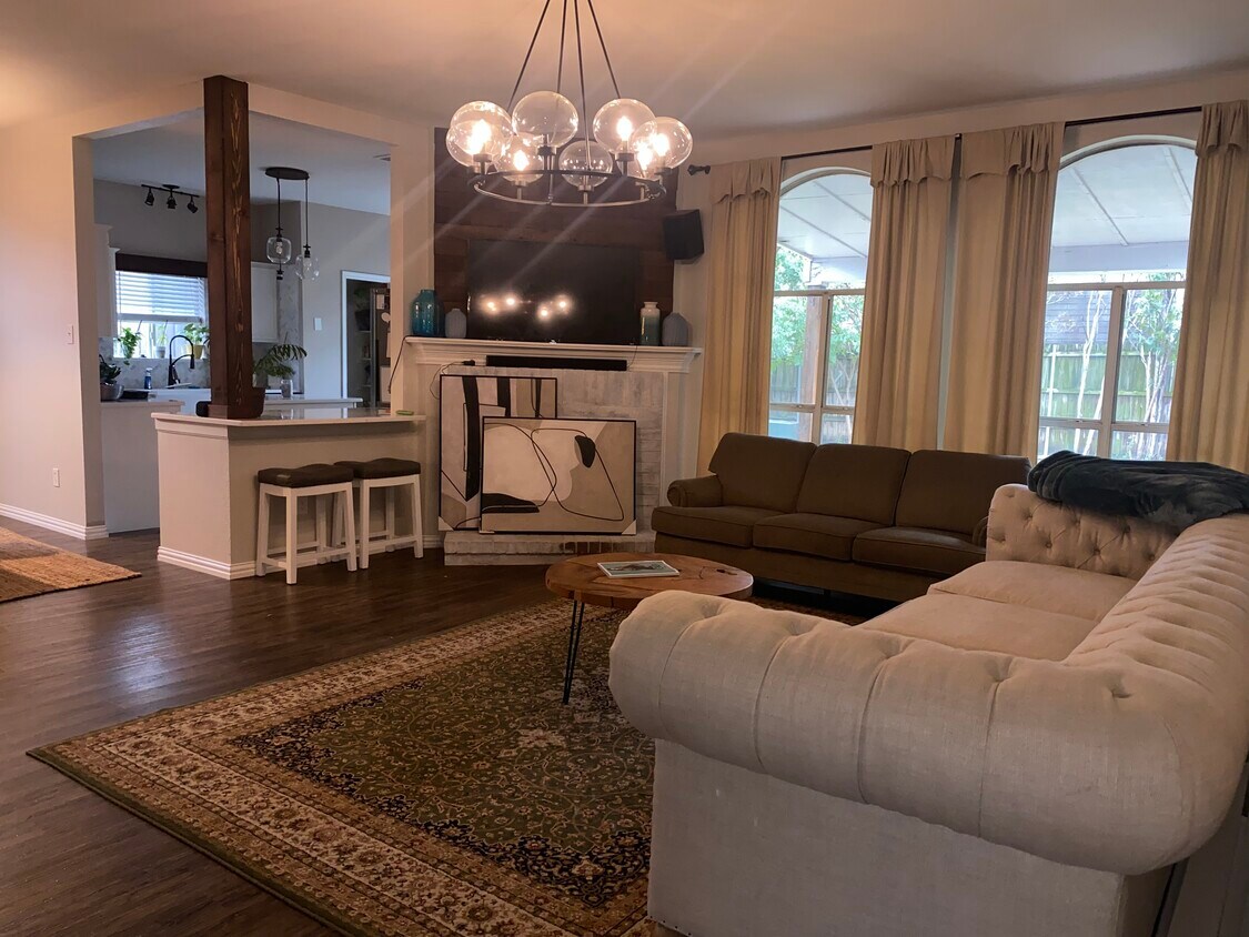 Foto del edificio - 1018 Havenbrook Dr