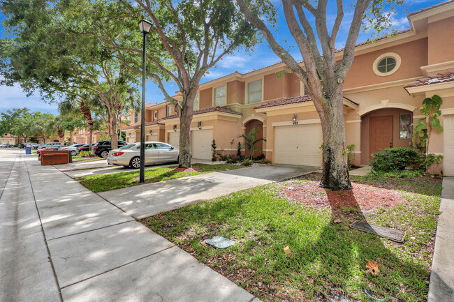 Building Photo - 403 Rainbow Springs Terrace