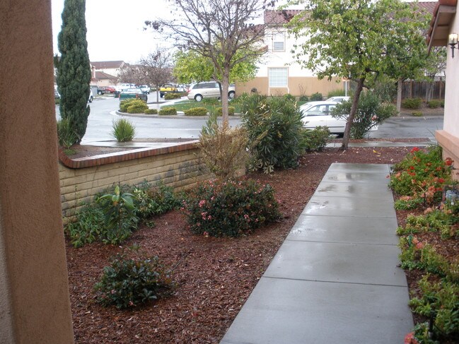 Foto del edificio - 1148 Cobblestone St