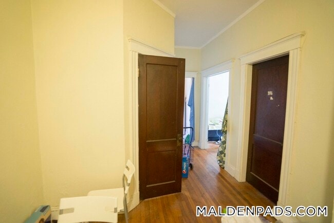 Building Photo - 17-19-19 Washington St S