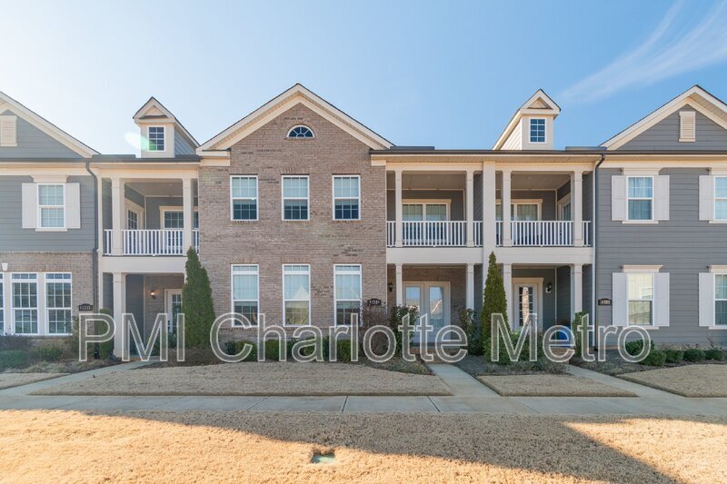 Primary Photo - 11221 Kilkenny Dr